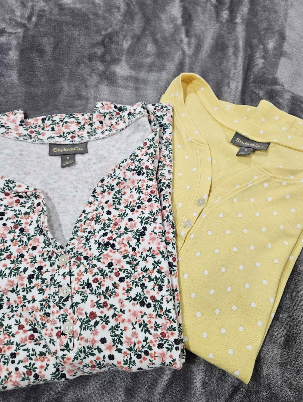Style & Co. Pink Floral Henley and Yellow Polka Dot Top Set Size Medium